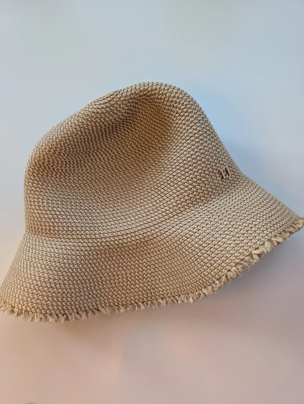 Eric Javits - Foldable Squishee - Straw Bucket Hat in Natural Beige - Size M/L - Picture 4 of 16